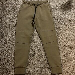 American Eagle Outfitters Olive Jogger Sweatpants